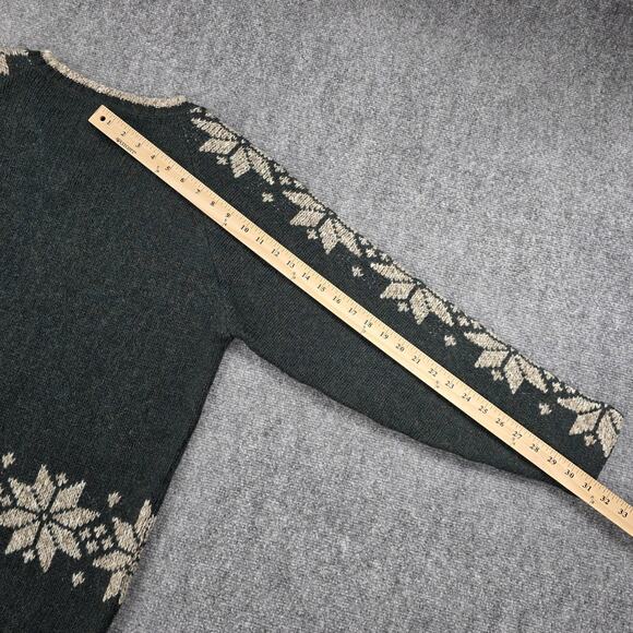 Vintage Woolrich Sweater Womens S Green Nordic Snowflake Wool USA Outdoor Knit - Picture 8 of 16